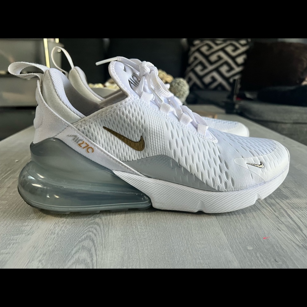 Nike Air Max 270